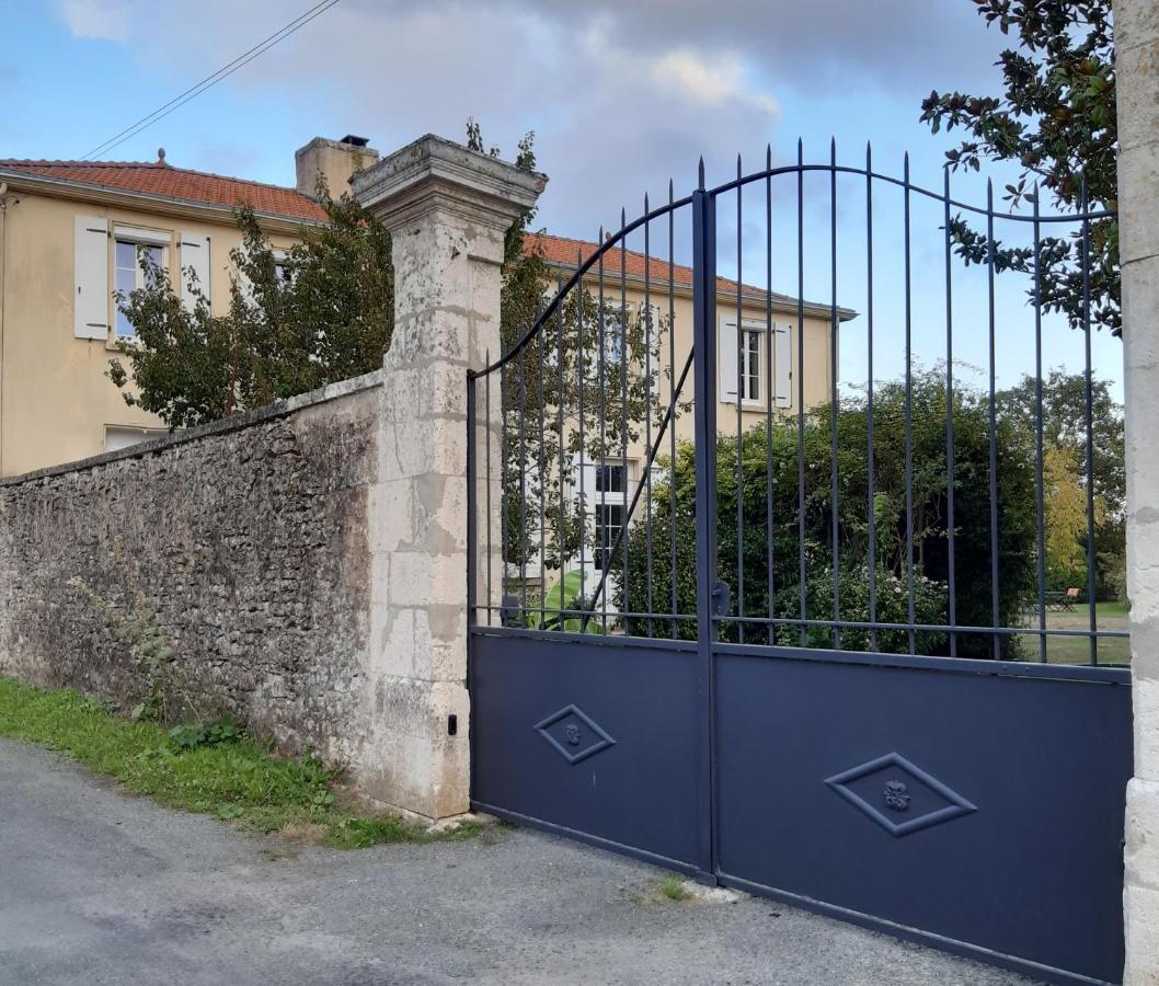 La Cle Du Puy Bed & Breakfast Cabariot ภายนอก รูปภาพ
